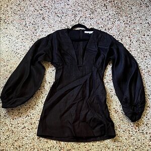 Summer Somewhere linen Black Long-Sleeve deep V-Neck Mini Dress